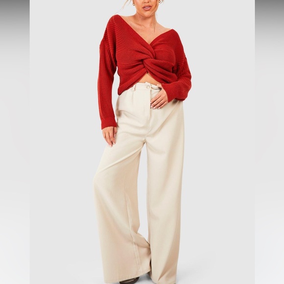 NEW•16•Minimalist Brick Red Twist Reversible Sweater - Picture 5 of 12